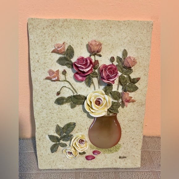 Set of Vintage Cheri Blum 3D Resin Floral Pink and Beige artwork wall hanging - Picture 2 of 7